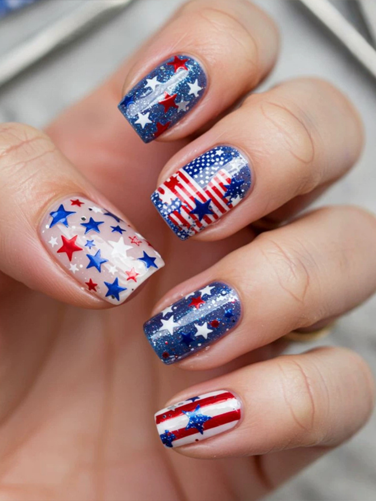 Red, White And Blue Star-shaped Pattern False Nails
